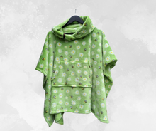 Load image into Gallery viewer, Green Flowers and Bees Fleece Hooded Blanket