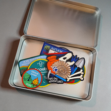 Load image into Gallery viewer, Personalised Badge Tin